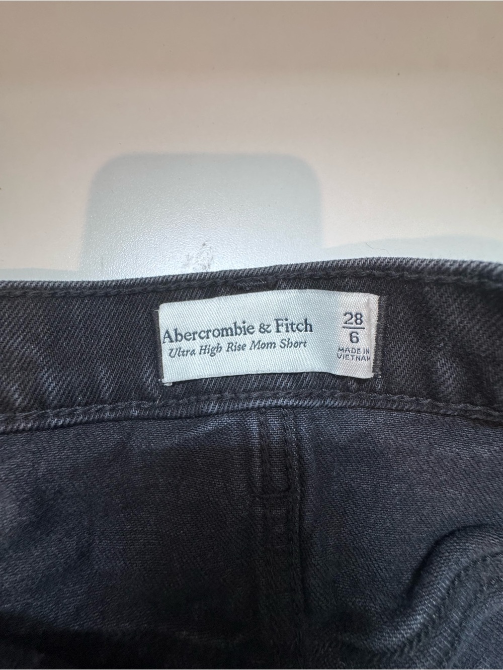 Abercrombie & Fitch Black ultra High-Rise mom Frayed Denim Shorts - Picture 6 of 6